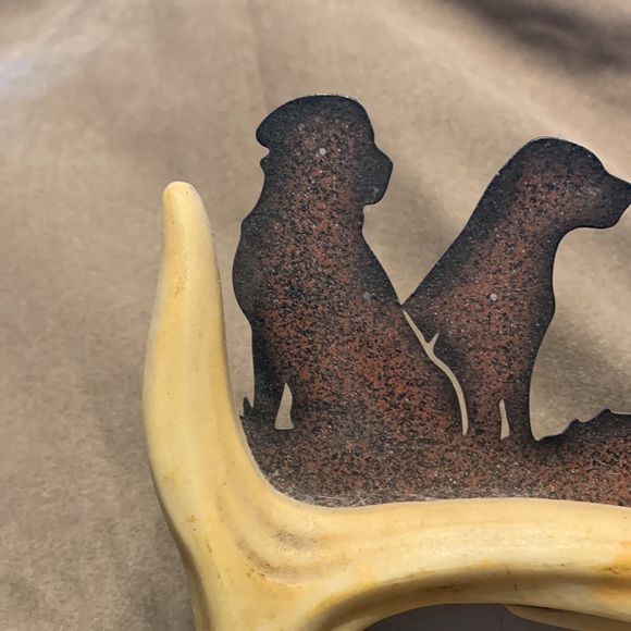 RUSTIC ANTLER HUNTING DOG PICTURE FRAME - Picture 3 of 15